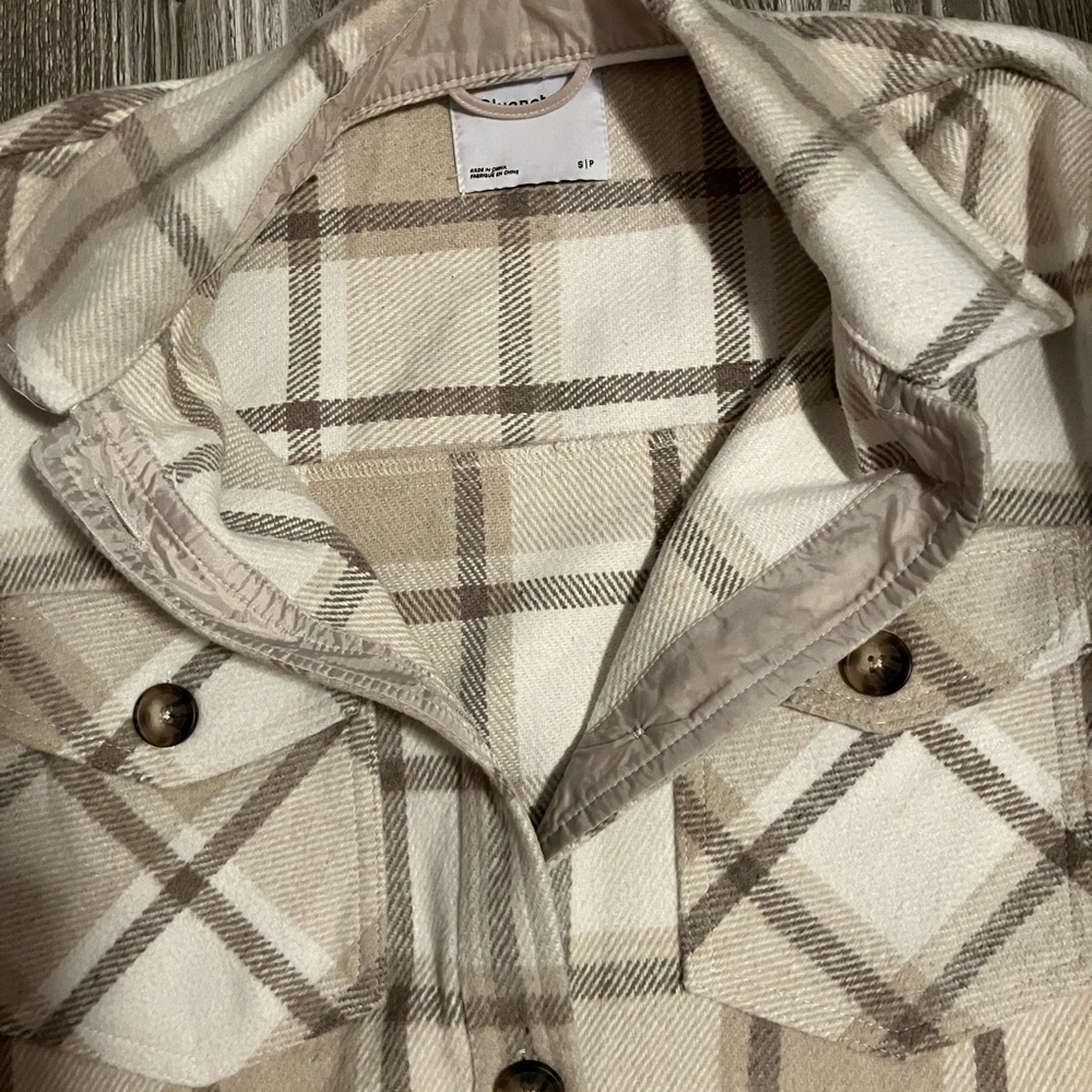 🌸 Bluenotes Cream and Beige Plaid Shacket Trench Coat - Picture 4 of 5